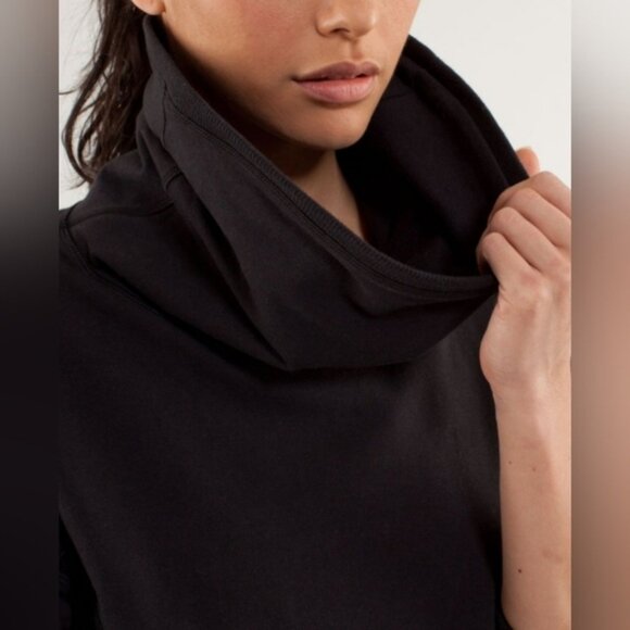 Lululemon Rest Day PulloverBlack size 10  ptp 23 - Picture 4 of 15